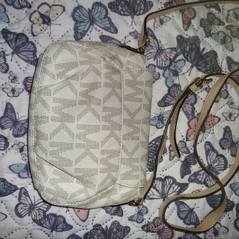 Purse - Picture 2 of 4